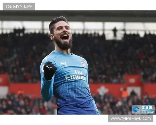 吉鲁禁区威胁引爆赛场,锋线杀手再度彰显王者风范