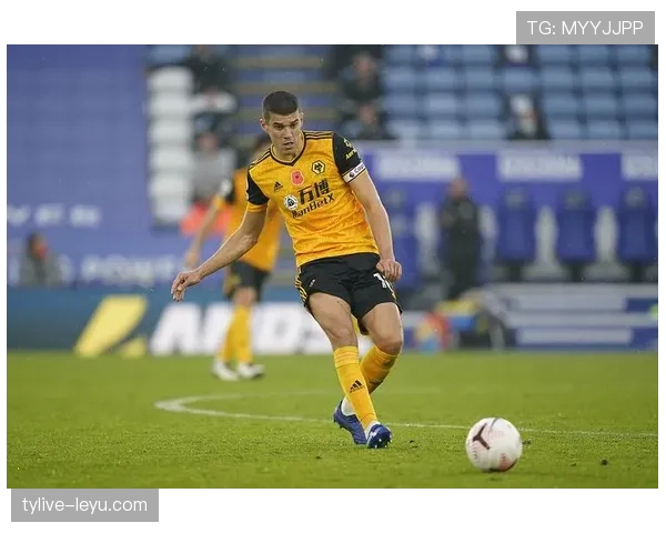 法马防守体系全面升级,新赛季防线表现稳健引关注 法马防守体系全面升级,新赛季防线表现稳健引关注