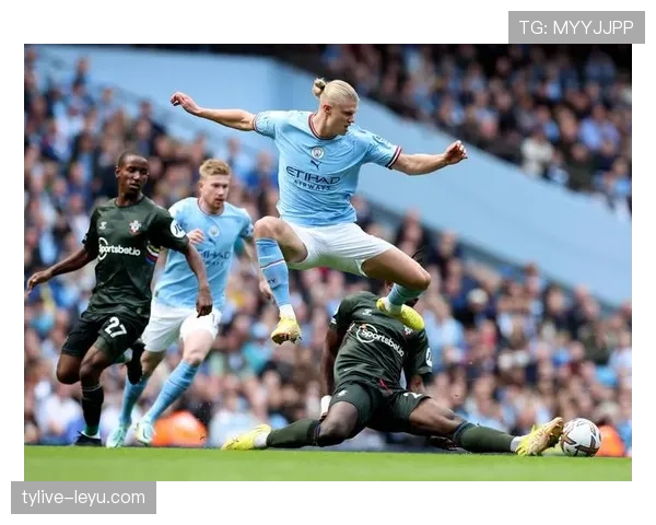 水晶宫球员闪耀赛场,关键胜利彰显球队强势回暖 水晶宫球员闪耀赛场,关键胜利彰显球队强势回暖