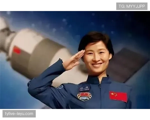 看到刘洋随手刷卡的那一刻，我三个月工资都觉得自己是假币